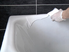 Акриловые краски для ванной. Акрил для ванны в баллончиках