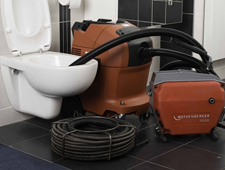 Как прочистить (пробить) унитаз