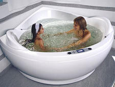 Какой вес выдерживает акриловая ванна?