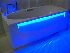 Як вибрати акрилову ванну і яка акрилова ванна краще?