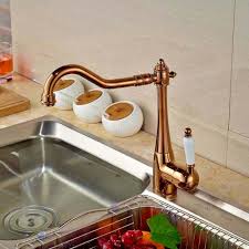 кухонный смеситель двухвентильный смеситель в классике