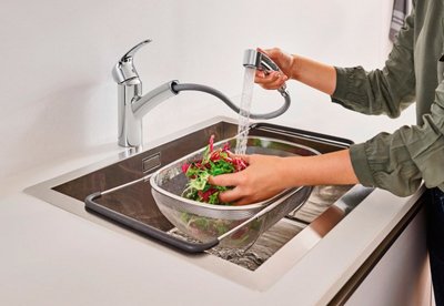 Смеситель для кухни GROHE EUROSMART с выдвижным изливом