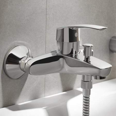 Однорычажный смеситель для ванной Grohe