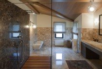 Плитка для ванной лапатированная