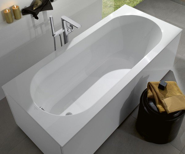 Ванна Villeroy&Boch серия OBERON UBQ180OBE2V-01