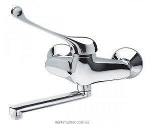 Смеситель для раковины однорычажный настенный Ferro коллекция Padwa Medico хром BTPM3