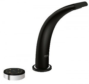 Смеситель для раковины электронный сенсорный с донным клапаном Grohe Ondus черный 36079KS0