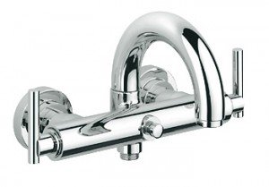 Смеситель двухвентильный для ванны с коротким изливом Grohe коллекция Atrio хром 25011000