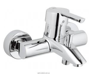 Смеситель однорычажный для ванны с коротким изливом Grohe коллекция Feel хром 32269000