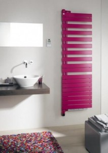 Электрический полотенцесушитель скрытый (BOX) Zehnder Roda 550х1346х83 Е-образный поворотный цветной ROER-140-055/IP