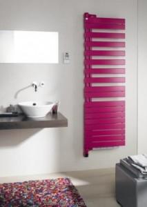 Електричний полотенцесушитель прихований (BOX) Zehnder Roda 550х1346х83 Е-подібний поворотний кольоровий ROER-140-055 / IP