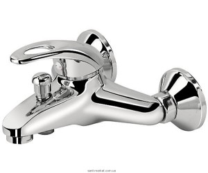 Смеситель однорычажный для ванны с коротким изливом Ferro коллекция Milano хром BRM1