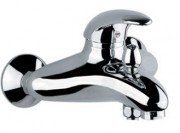 Смеситель однорычажный для ванны с коротким изливом Fiore коллекция Nexus хром 43CR1410