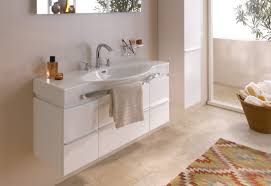 Laufen тумба 4013010754631 + умывальник 8127040001041 + зеркало 4472619961441