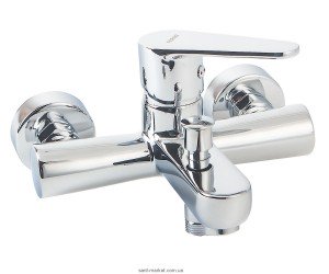 Смеситель однорычажный для ванны с коротким изливом Ferro коллекция Algeo хром BAG1