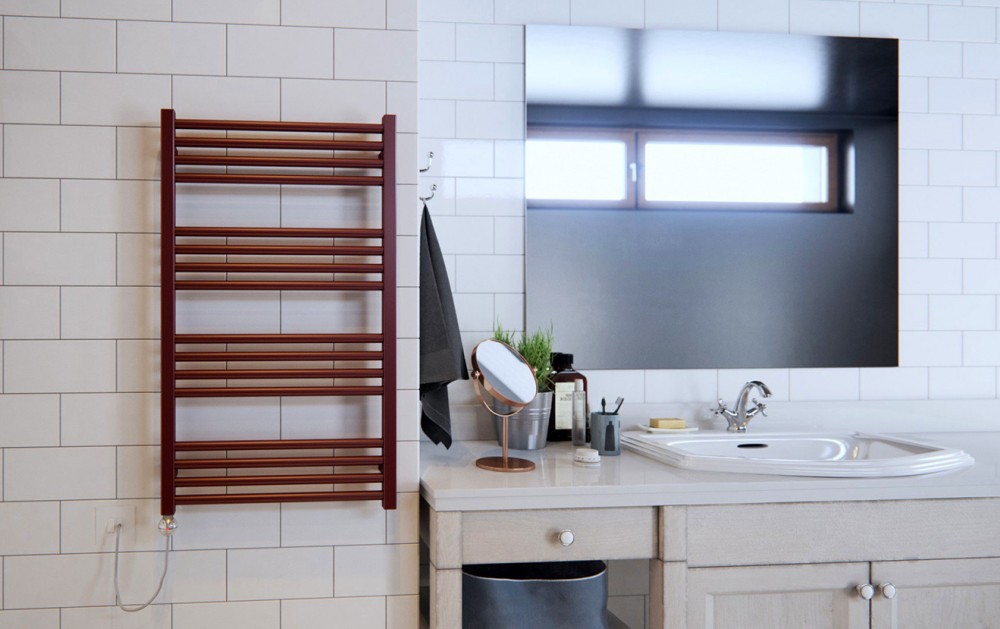 Электрический полотенцесушитель Terma Fiona 900x530 мм сталь палитра специальных цветов WGFIN090053/SX/CR