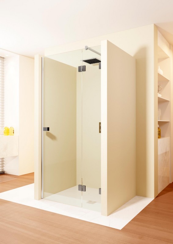 Душові двері Riho Scandic Mistral M104 120 см справа наліво хром/прозоре скло GX0070302