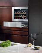 Встраиваемый винный шкаф с ящиком для аксессуаров Liebherr WKEes 553 + 9901084 GrandCru нержавеющая сталь/тонированный стеклопакет WKEes 553+9901084