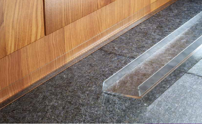 Цокольний плінтус Salag 16 мм прозорий 250100