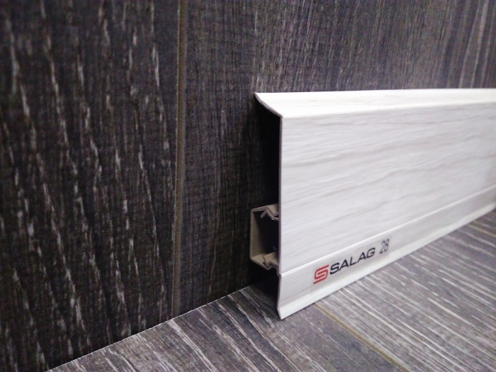 Плінтус Salag NG62 ПВХ клен патіно NG6228