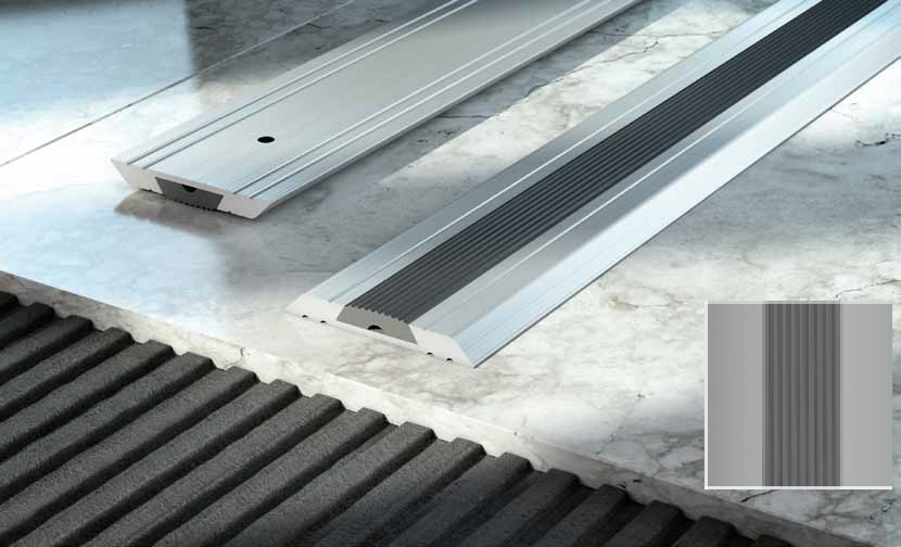 Алюмінієвий антиковзаючий профіль Salag 1.82 м срібний анодований/сірий SВ0311