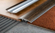 Алюминиевый порог Salag Stratus S10 с клеем 1.82 м венге S10C12