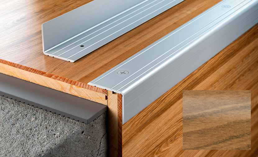 Сходовий профіль Salag Stratus S02 1.82 м горіх S02306