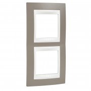 Рамка 2-постовая Schneider Electric Unica Plus вертикальная коричневый/слоновая кость MGU6.004V.574