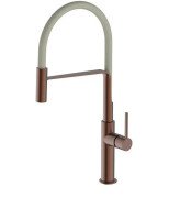 Змішувач для кухні Teorema з висувним виливом мідний 17523 MC