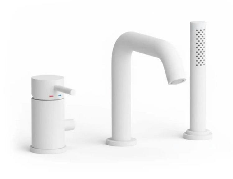 Смеситель на борт ванны Paffoni Light Max Flow с душевым гарнитуром белый матовый LIG045BO