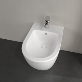 Біде підлогове Villeroy & Boch Subway 2.0 37,5х56 см санітарна кераміка CeramicPlus альпійський білий 540100R1
