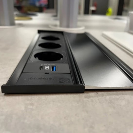 Блок розеток ASA Plastici Versalid 3х220В+USB type А+С черный 060.39F.00011