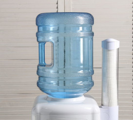 Бутыль HotFrost с ручкой 19 л без пробки поликарбонат 410119105