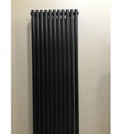 Дизайнерський радіатор Betatherm Ellipse 1 180х44,5 см сталь чорний  BCV1180/11 9005M 99