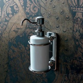 Дозатор для рідкого мила Burlington з настінним тримачем латунь / кераміка хром / білий A19 CHR