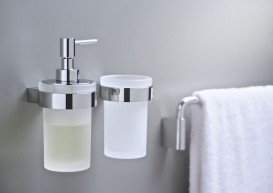 Дозатор для жидкого мыла Jika Cubito Pure  203 мл хром H3833B20041001