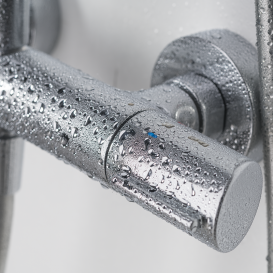 Душевая стойка GRB Dry с термостатом и ручным душем хром 44435440TL