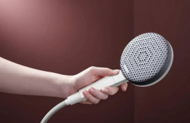 Душевая стойка Hansgrohe Raindance Alive S 300 1jet EcoSmart с термостатом белый матовый 24583700