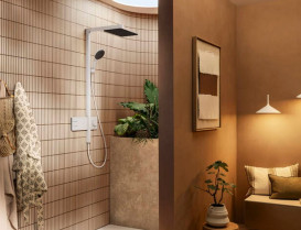 Душевая стойка Hansgrohe Raindance Alive Q 210/340 2jet с термостатом ShowerSelect Comfort белый матовый 24590700