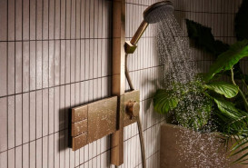 Душевая стойка Hansgrohe Raindance Alive Q 210/340 2jet EcoSmart с термостатом ShowerSelect Comfort бронза 24591140