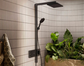 Душевая стойка Hansgrohe Raindance Alive Q 210/340 2jet EcoSmart с термостатом черный матовый хром 24591340