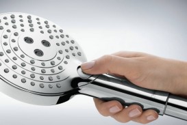 Душевая стойка Hansgrohe Raindance Select S Showerpipe 240 1jet с верхним и ручным душем полированное золото 27633990