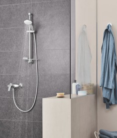 Душевой гарнитур Grohe New Tempesta с полочкой хром 27926001