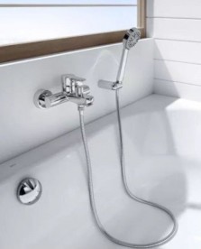 Душевой набор с настенным смесителем для ванны и душа Roca Victoria-N A5A2025C02