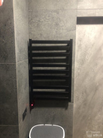 Электрический полотенцесушитель Genesis-Aqua Tristar 80x53 см черный GA-1104