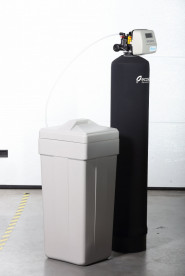 Фильтр обезжелезивания и умягчения воды Ecosoft FK1665CEMIXC