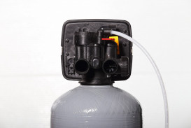 Фильтр обезжелезивания и умягчения воды Ecosoft FK1665CEMIXC