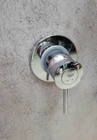 Гигиенический душ со смесителем скрытого монтажа Grohe QuickFix BauClassic с Vitalio trigger spray хром UA202606QF