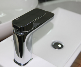 Смеситель для раковины однорычажный с донным клапаном GRB коллекция Despertar хром 85510870