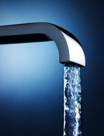 Смеситель для раковины однорычажный с донным клапаном Grohe коллекция Allure хром 32146000